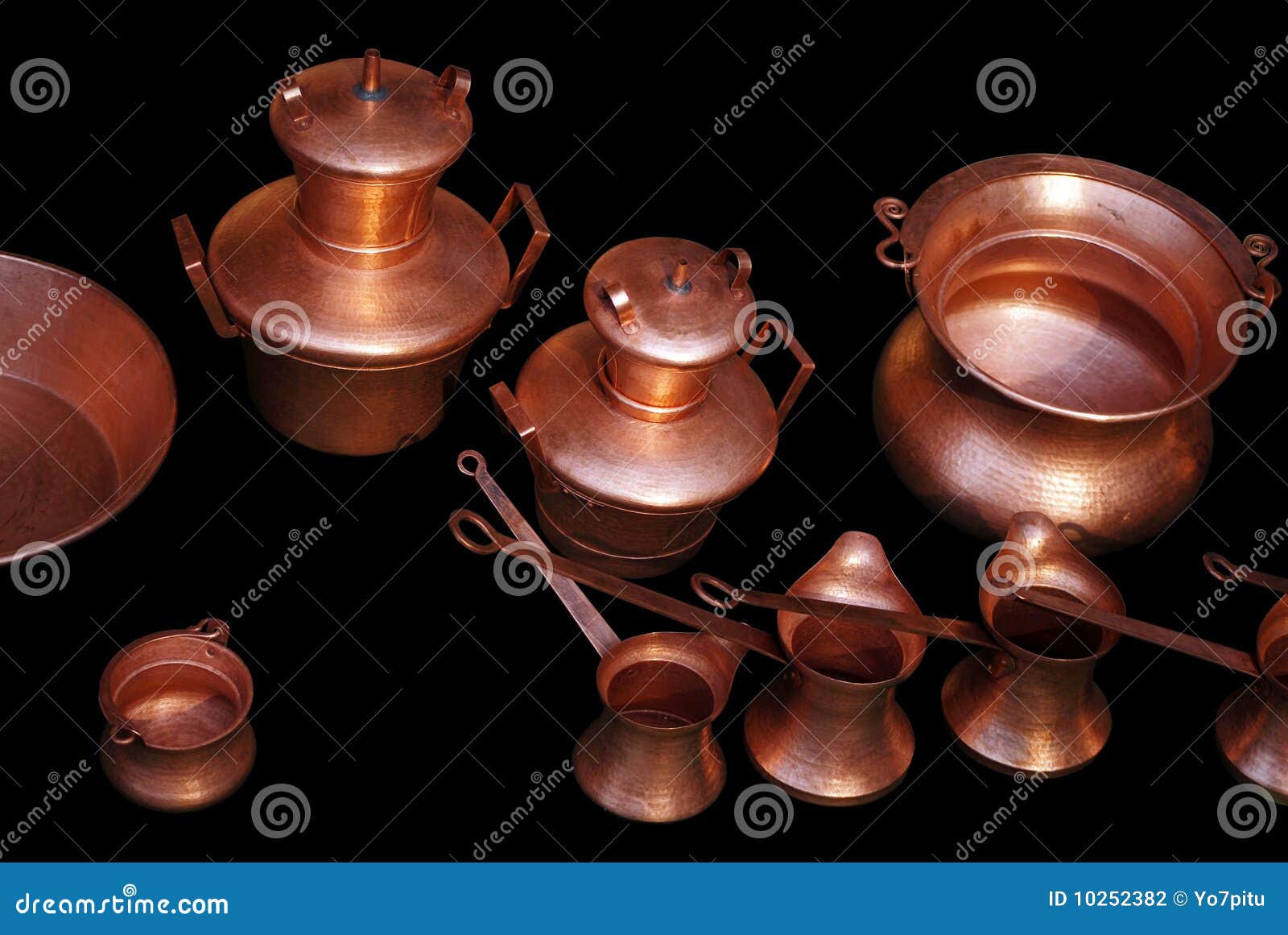 Copper Vessels stock illustration. Illustration of utensils 10252382