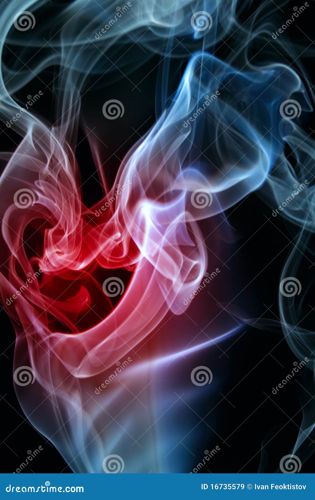 1,573 Humo Rojo Transparente Fotos de stock - Fotos libres de regalías de  Dreamstime, image size:1067x1690