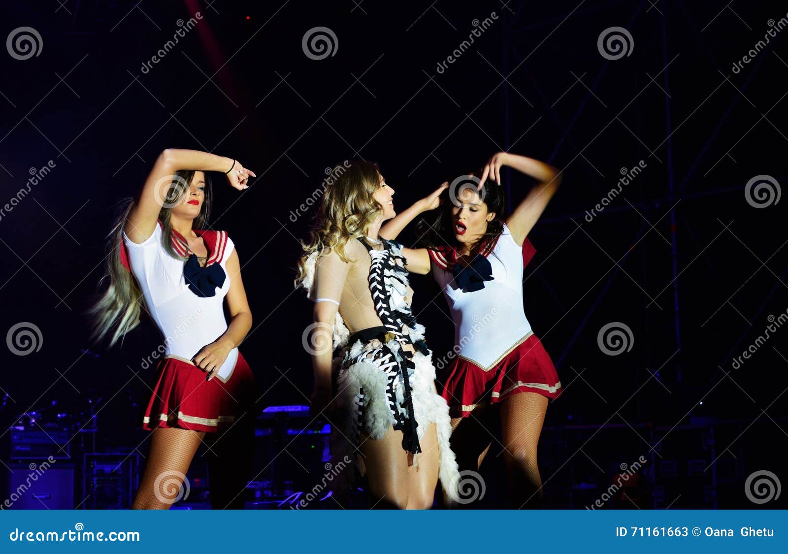 Corina Bud redaktionell arkivfoto. Bild av bandet, deltagare 71161663