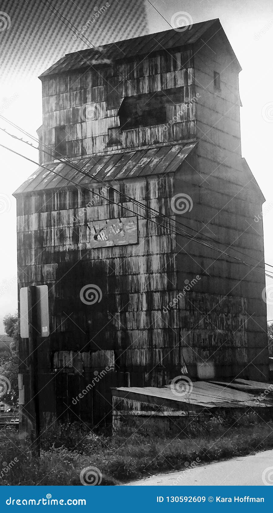 Corn crib stock image. Image of corn, iowa, crib 130592609