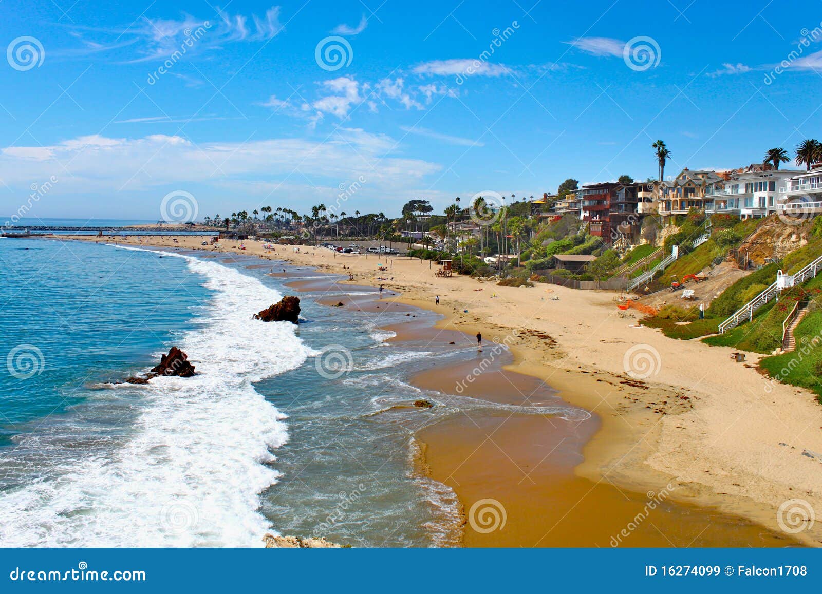 Corona del Mar Homes stock afbeelding. Image of mening - 16274099