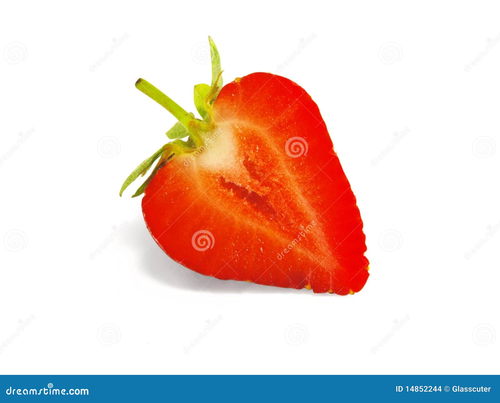 Corte de las fresas foto de archivo. Imagen de baya, sano 14852244