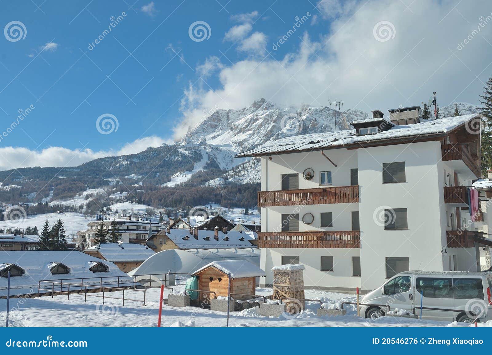 cortina town