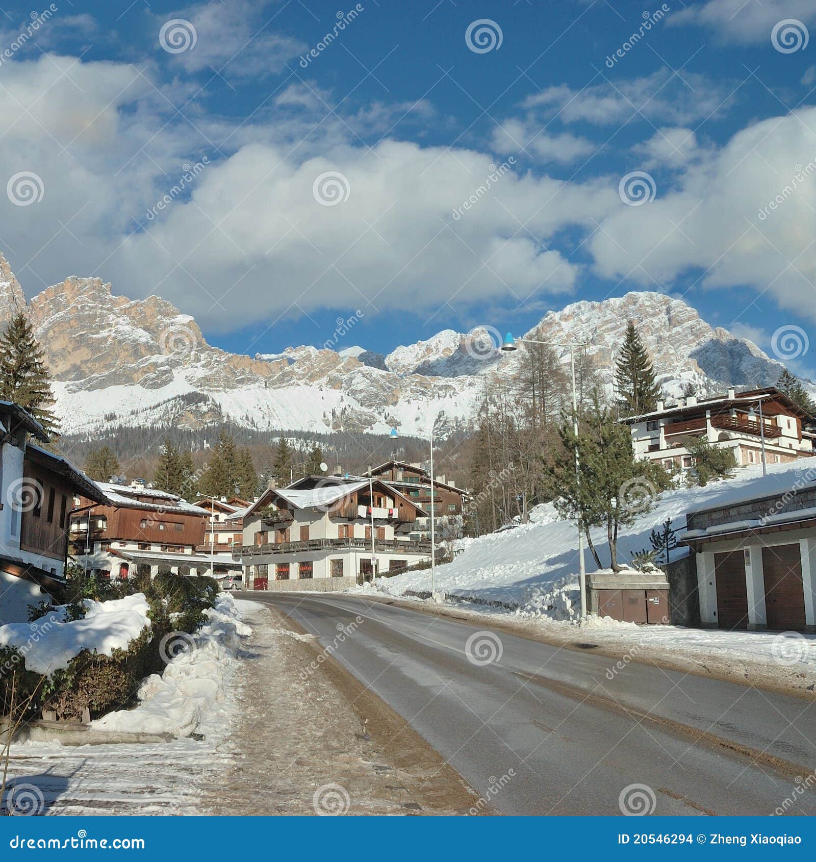 cortina town