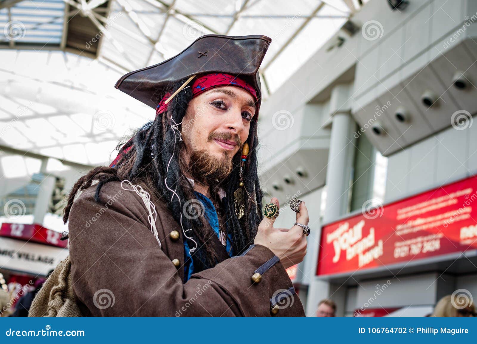 Preços baixos em Traje Completo Fantasias Para Homens Jack Sparrow