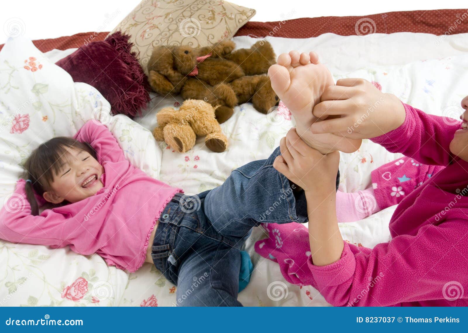 cosquilleo en los pies en ninos