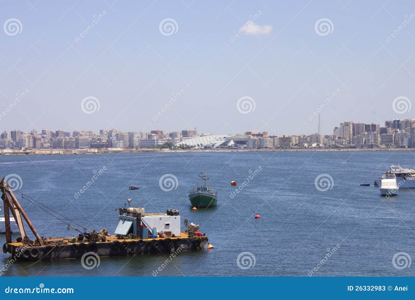 Costa De Alexandria E Biblioteca De Alexandria Imagem de Stock Imagem