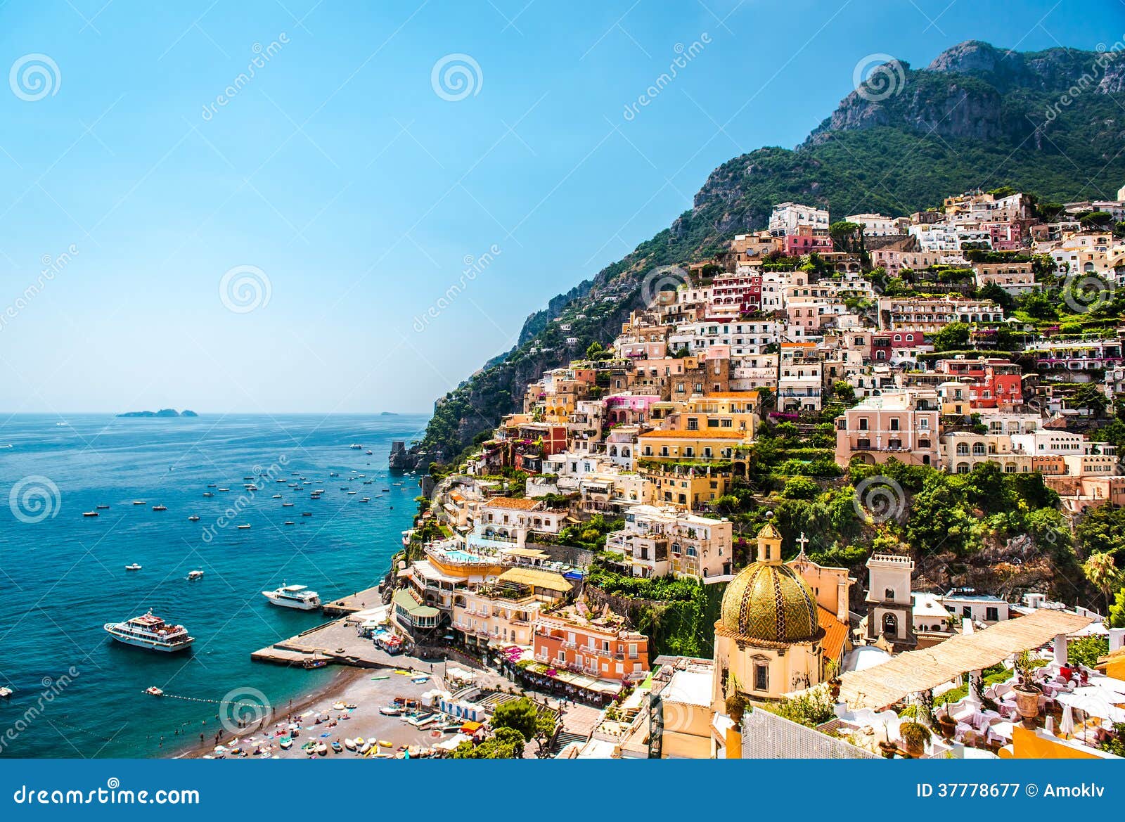 Costa di Amalfi. Costa pittoresca di Amalfi. Positano, Italia