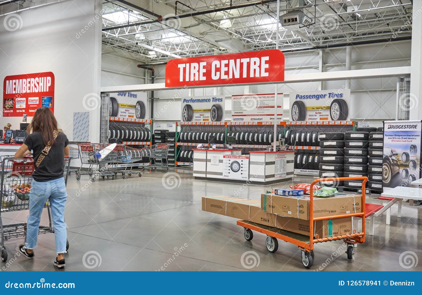 Costco Tire Centre. editorial photo. Image of corporate 126578941