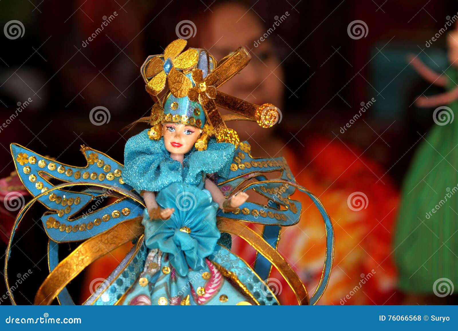 Costumi di Barbie fotografia stock editoriale. Immagine di carnevale -  76066568