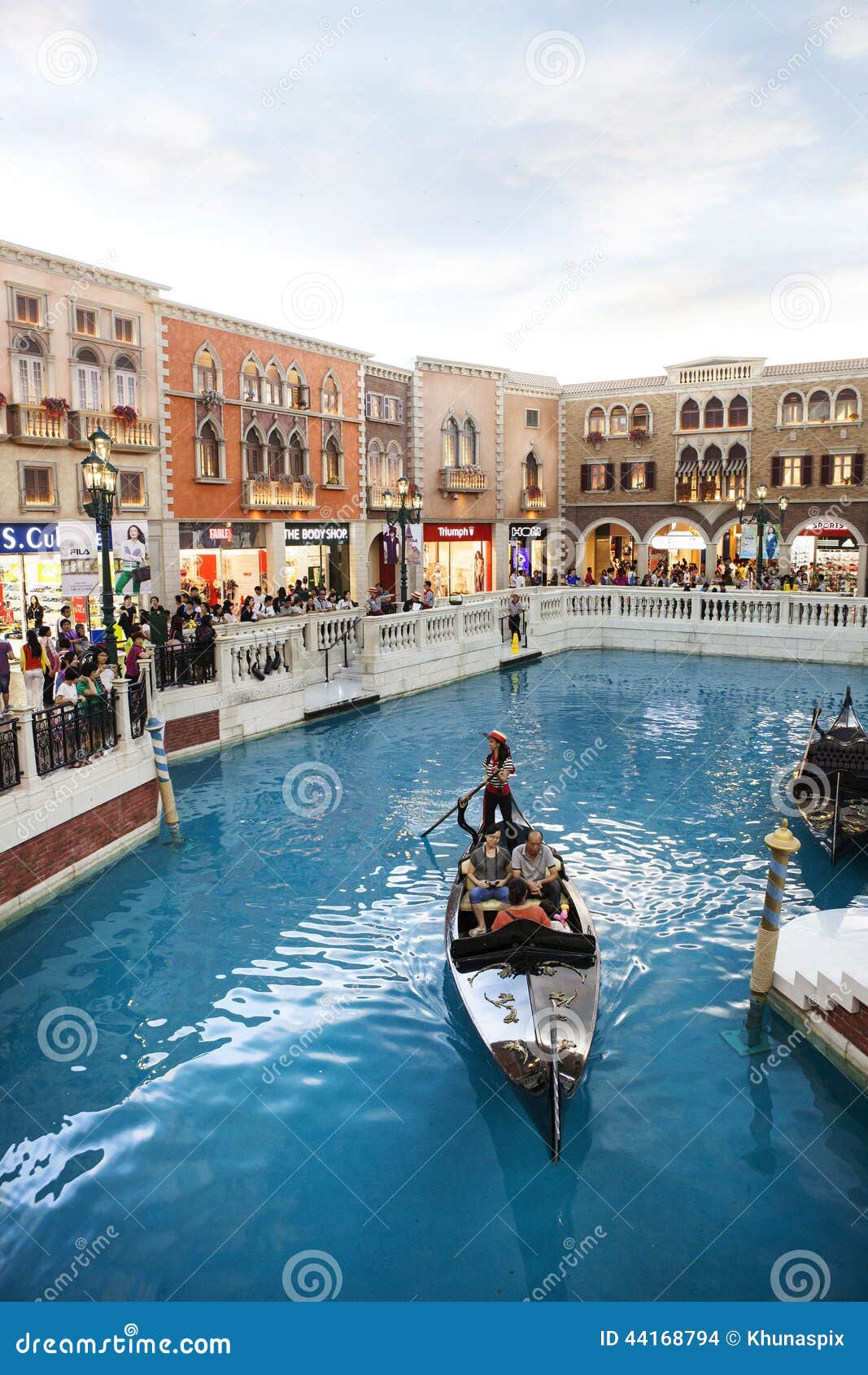 COTAI STRIP MACAU CHINA-AUGUST 22 Visitor On Gondola Boat ...