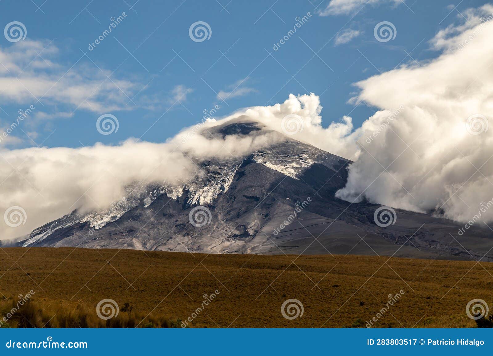 Cotopaxi volcano stock image. Image of intermitt, peak - 283803517