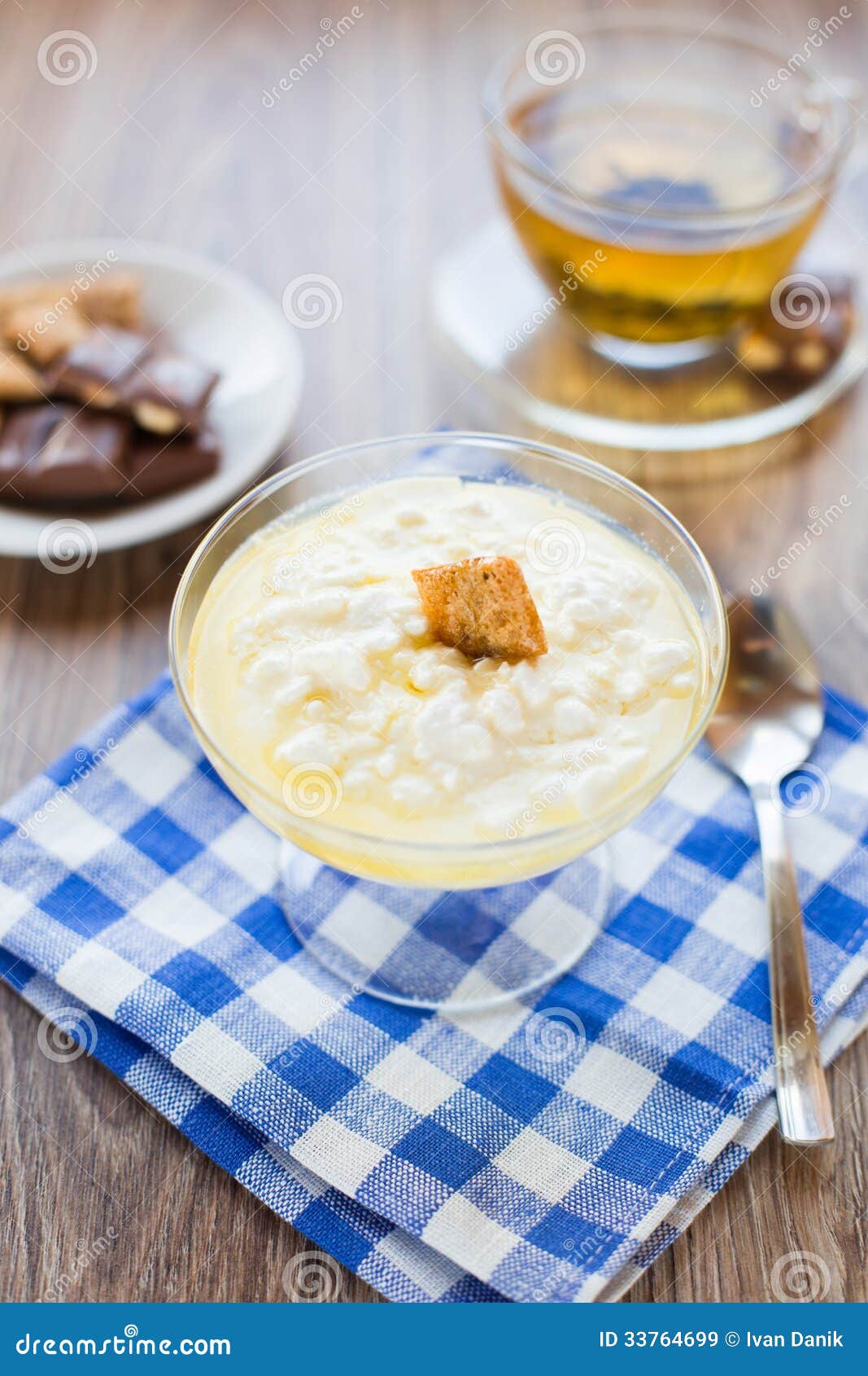 Cottage cheese with honey stock image. Image of healthy 33764699
