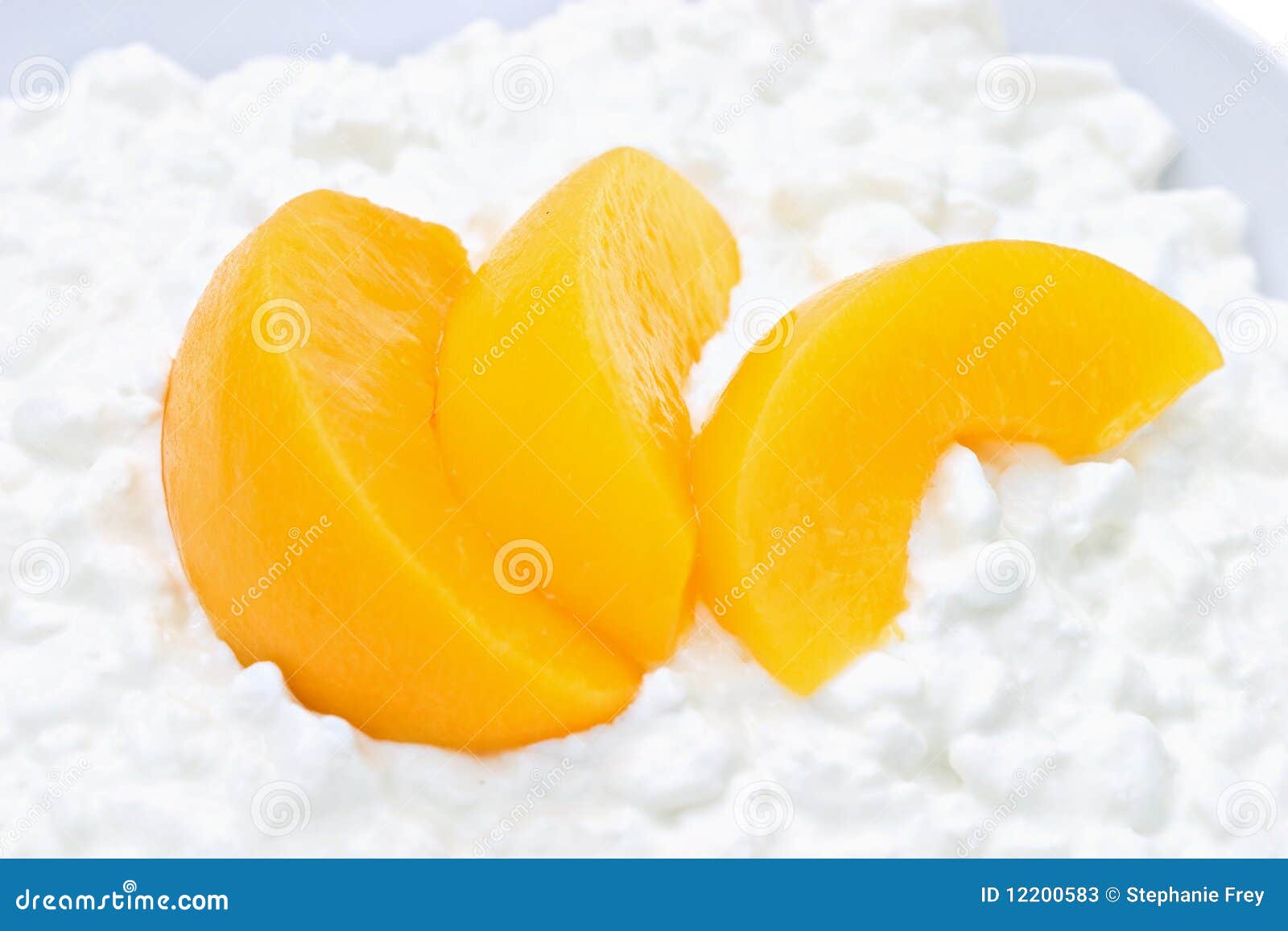 Cottage Cheese and Peaches stock image. Image of horizontal 12200583