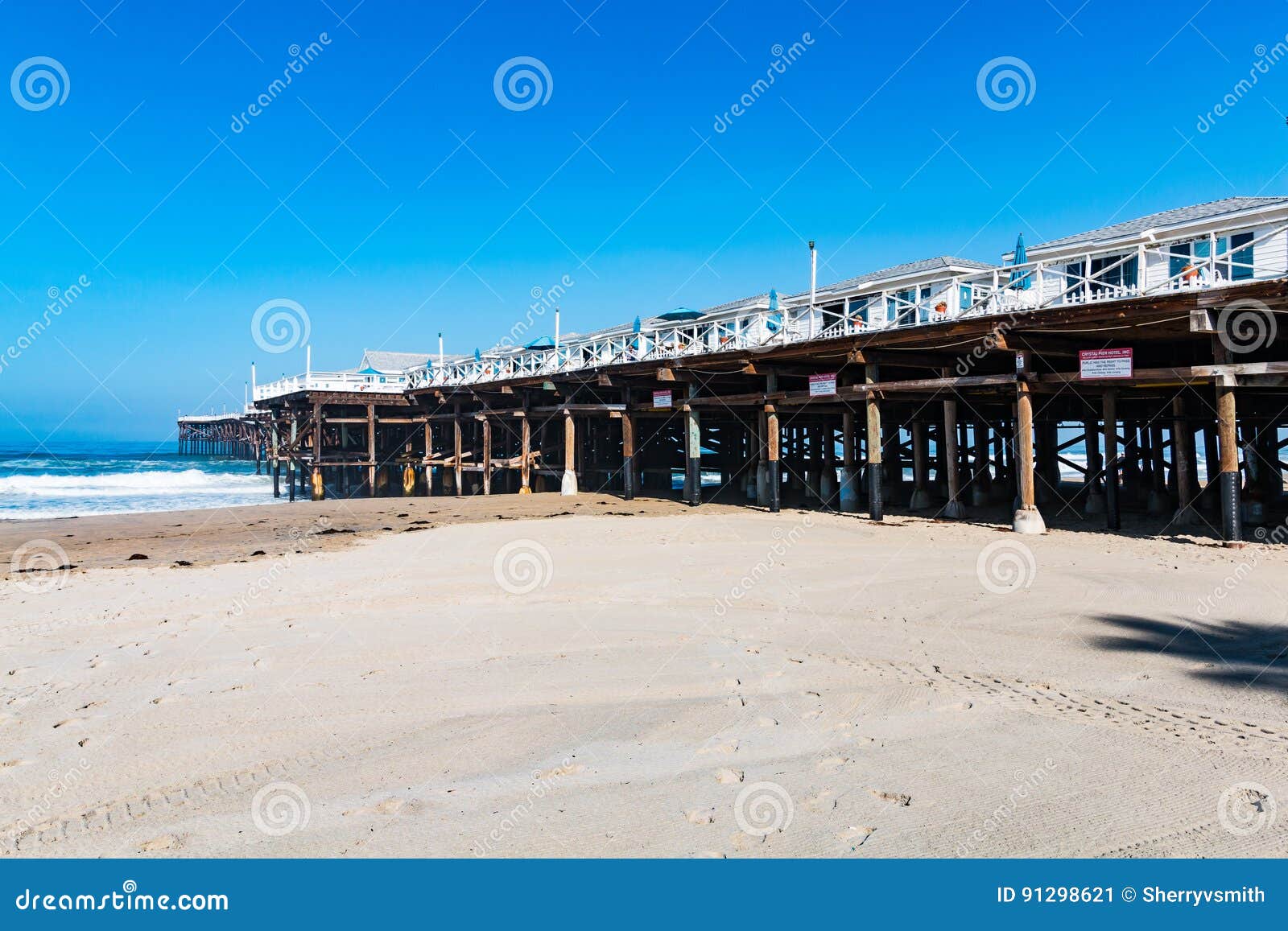 Cottages On Crystal Pier At Pacific Beach In San Diego Editorial