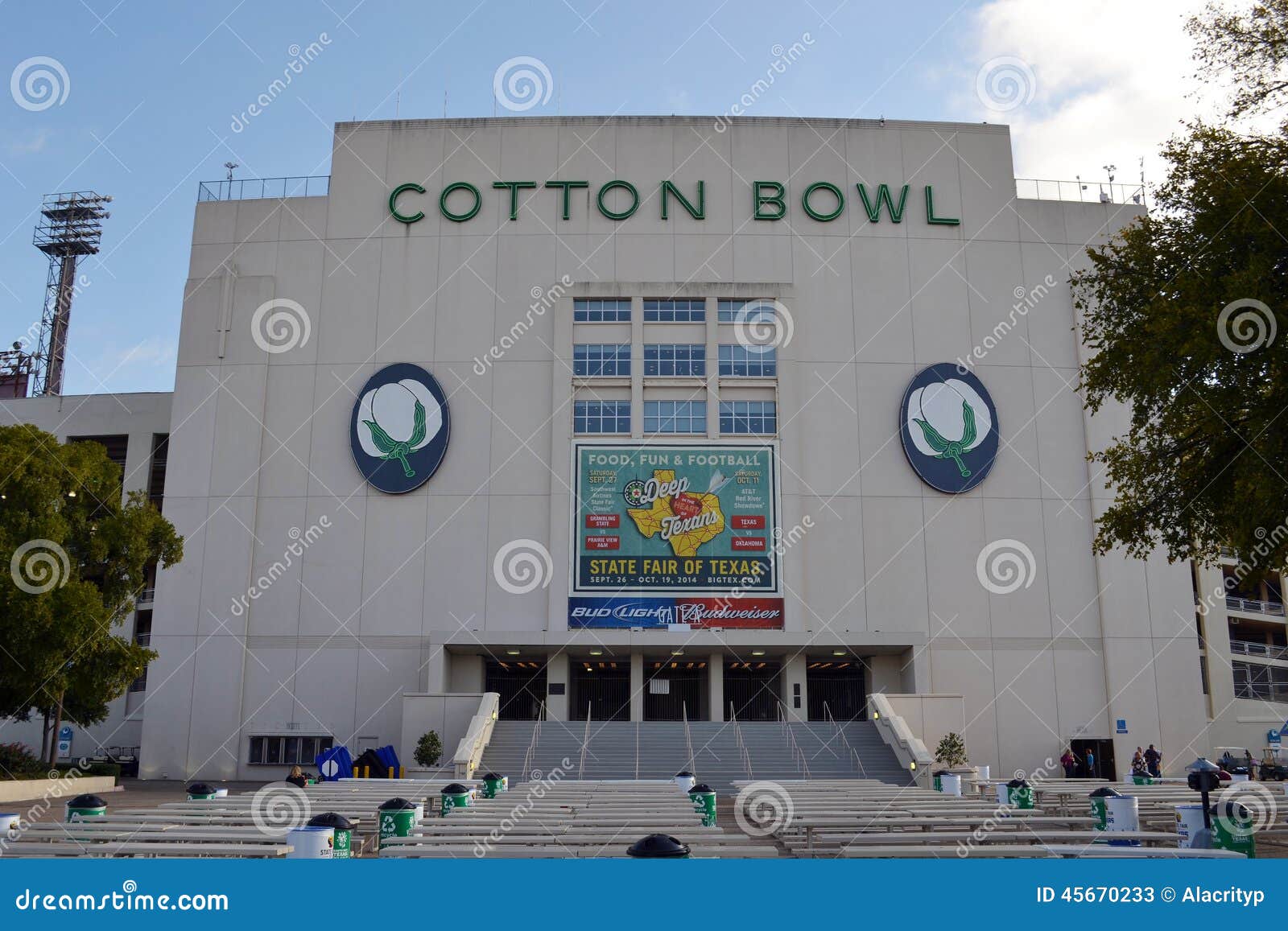 Cotton Bowl at Texas State Fair Editorial Stock Photo Image of lights