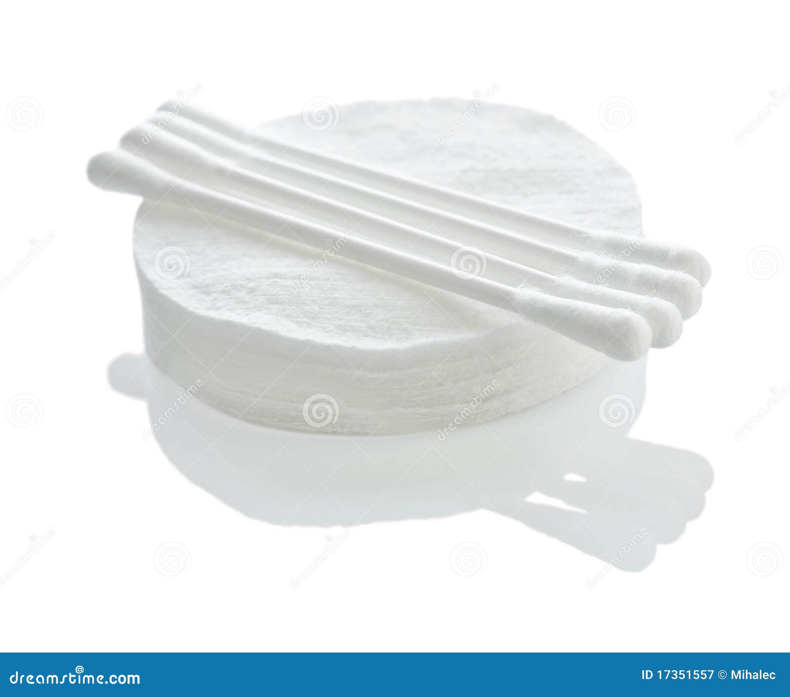 Cotton sticks and pads stock image. Image of healthcare 17351557