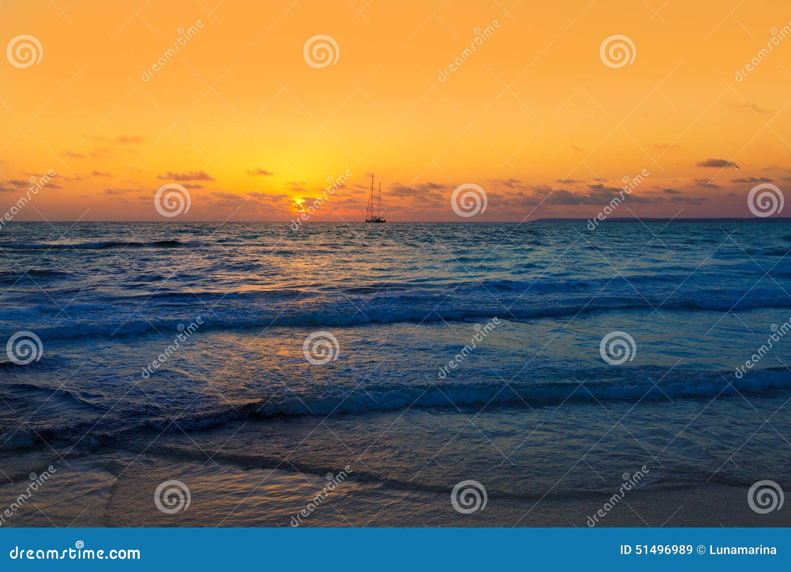 Coucher Du Soleil De Majorca En Plage Des Trenc Dans Campos