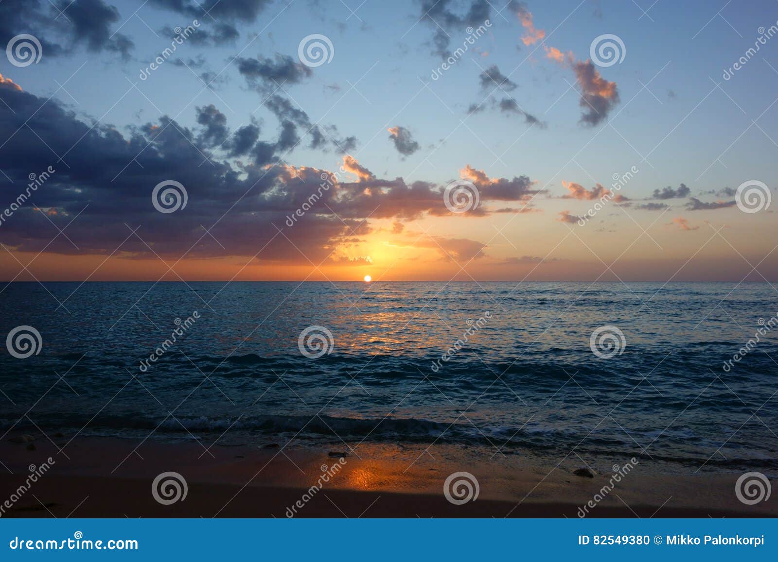 Coucher Du Soleil Sur La Plage Au Trinidad Cuba Photo Stock