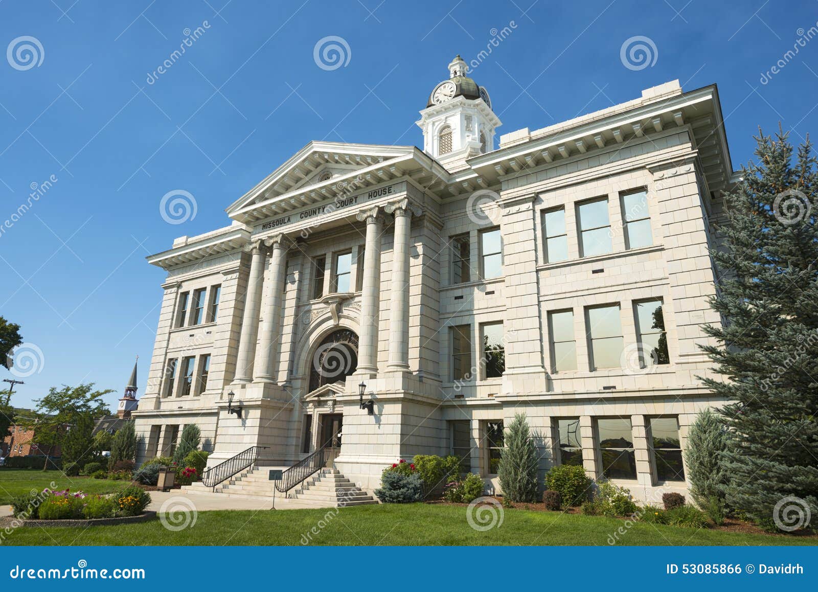county courthouse in missoula, montana front right
