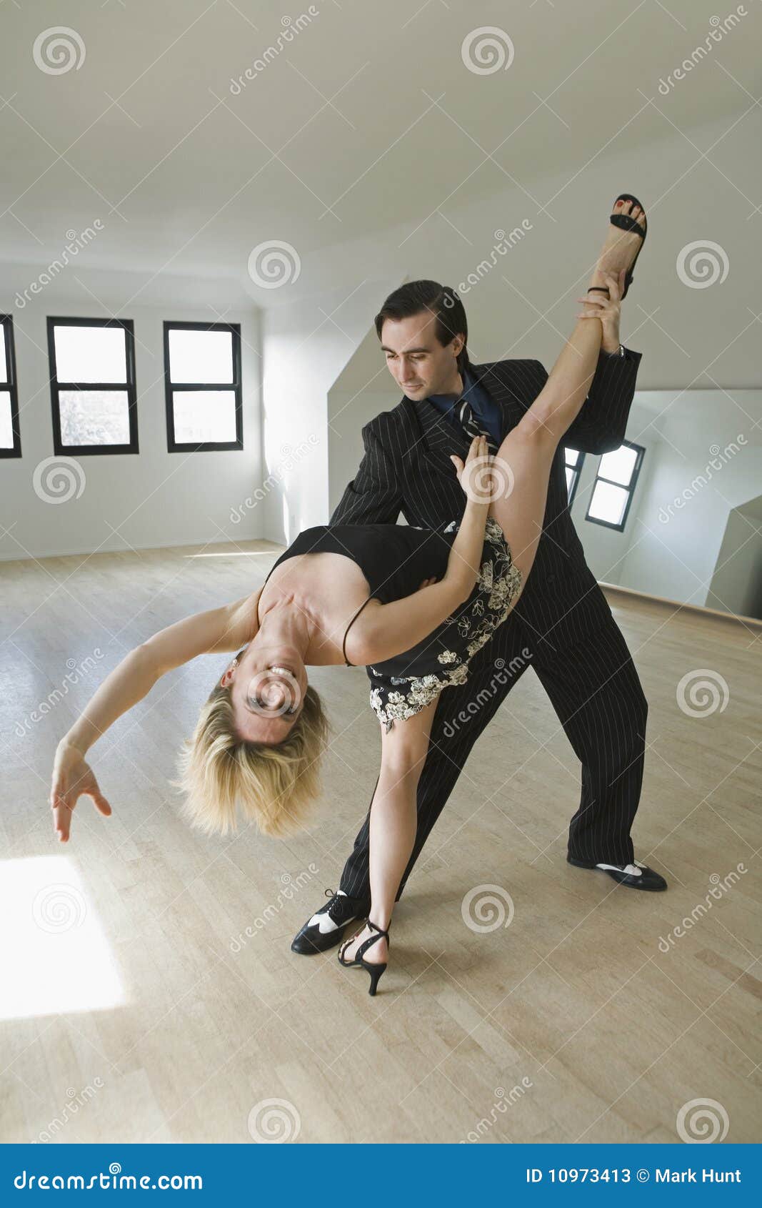 Couple Dancing Tango Stock Photos - Image: 10973413