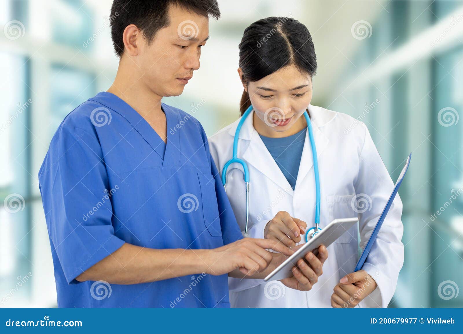 Featured image of post Stethoscope Doctor Couple Wallpaper Here you can explore hq stethoscope transparent illustrations icons and clipart with filter setting like size type color etc