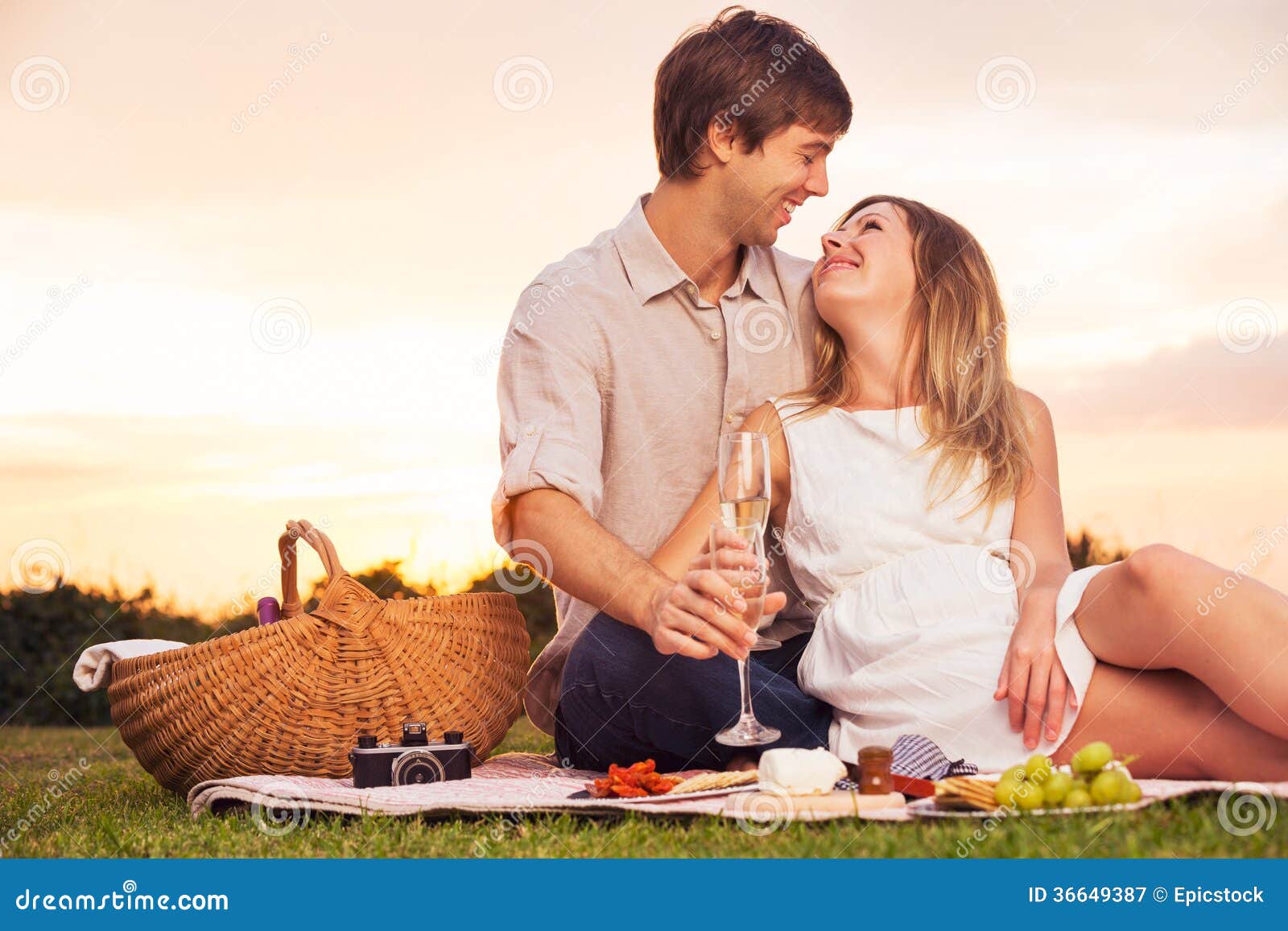 Couple Enjoying Romantic Sunset Picnic Stock Image Image Of Basket Lifestyle 36649387