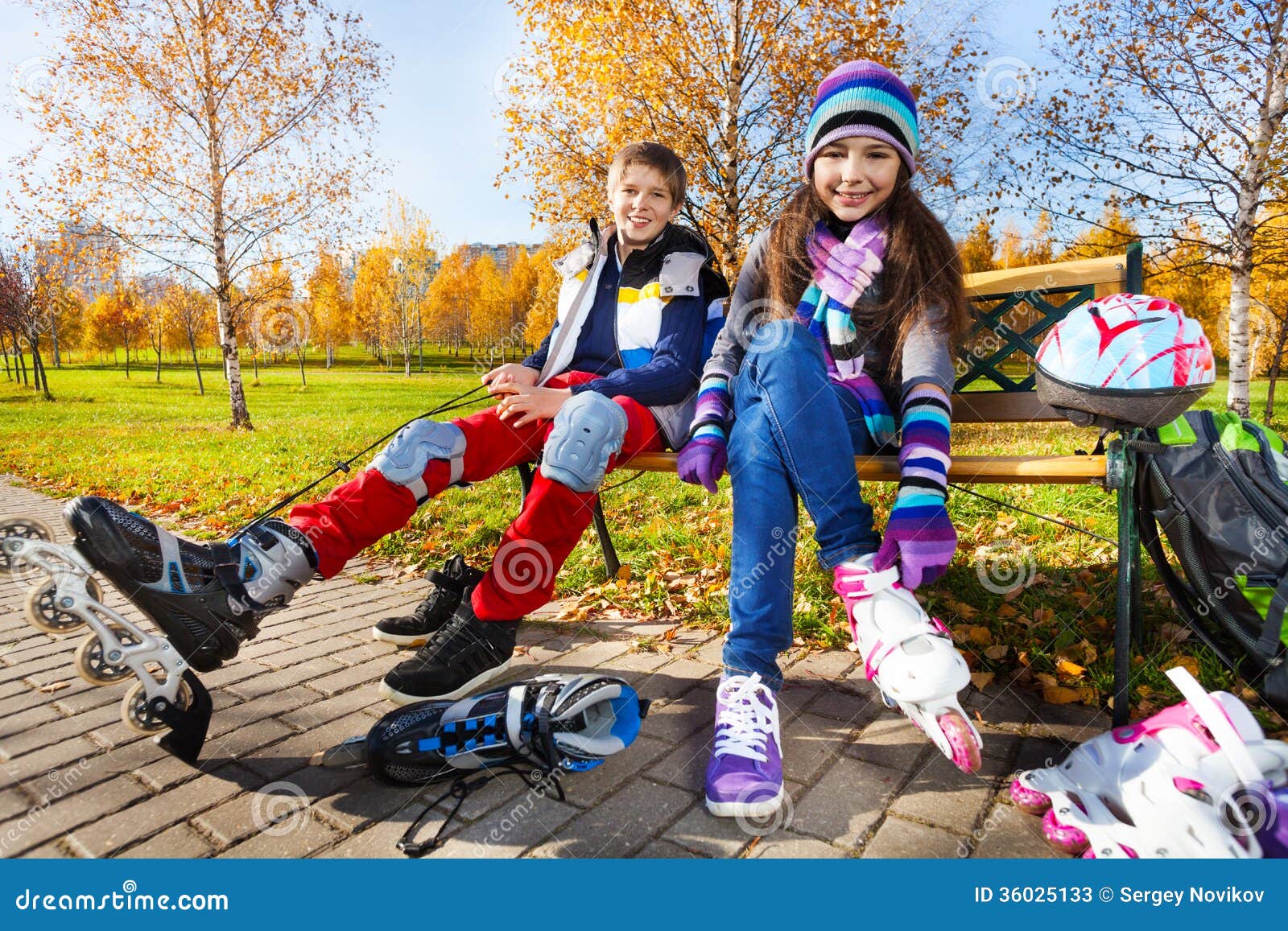 Couple Kids Skating Stock Photos - Image: 36025133