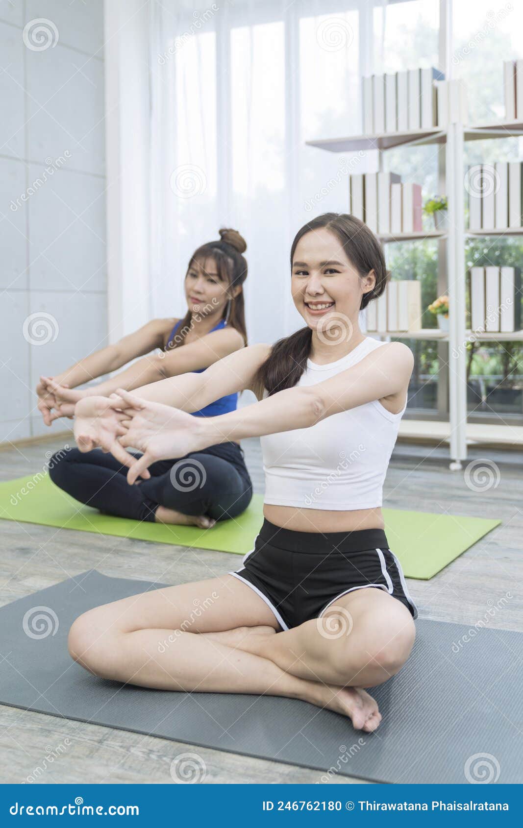 Lesbian Sexy Yoga