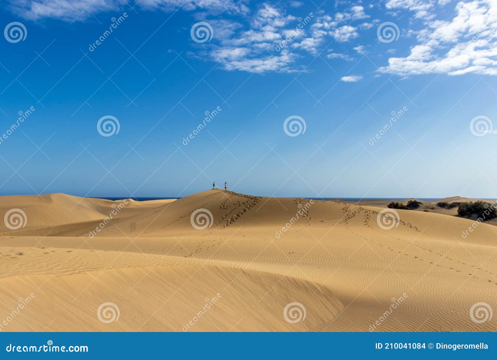 Couple on Maspalomas Dunes Sahara Sand Stock Photo - Image of dubai ...