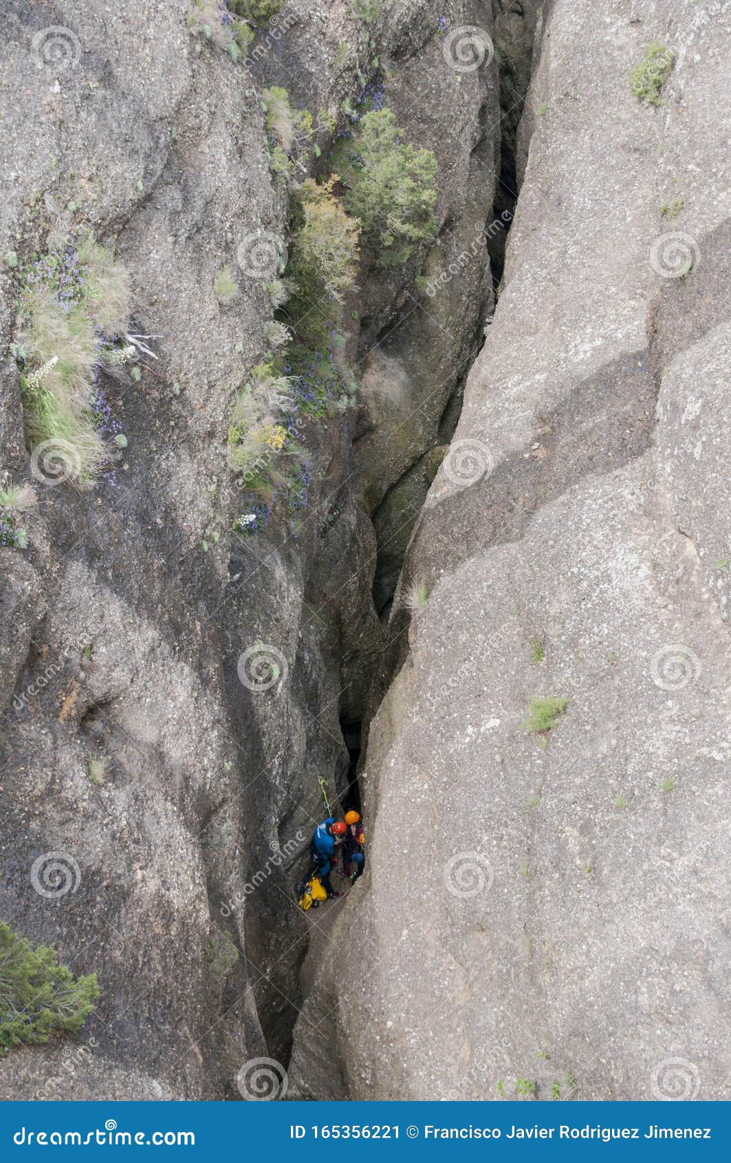 people doing canyoning en sierra de guara spain