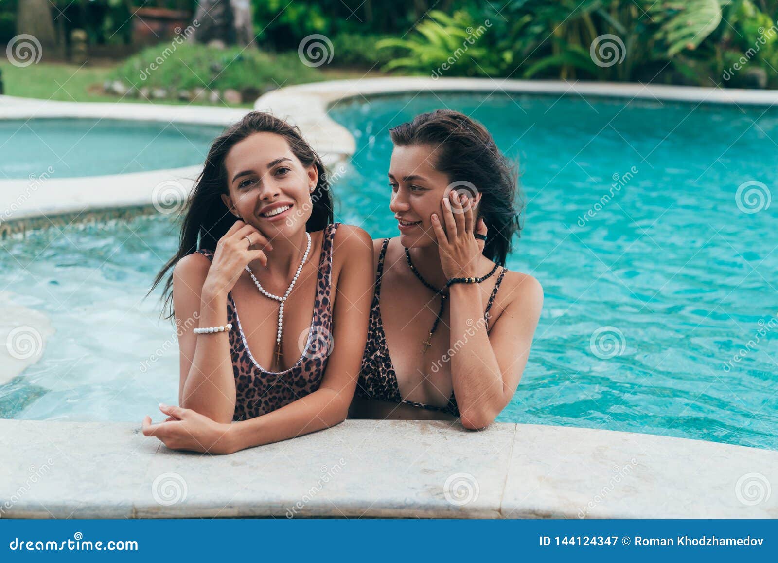 Girls Kissing In Pools