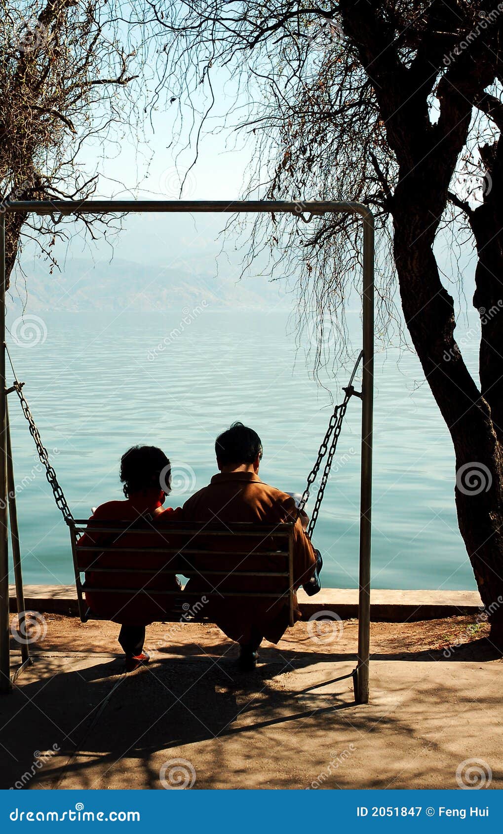 couples looking to swing