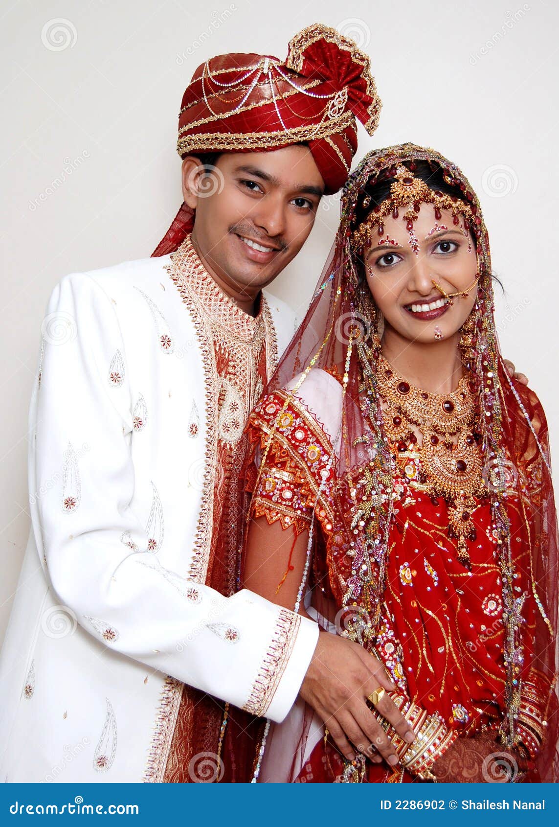 Couples Indiens Magnifiques Photo Stock Image Du Honeymoon Fille