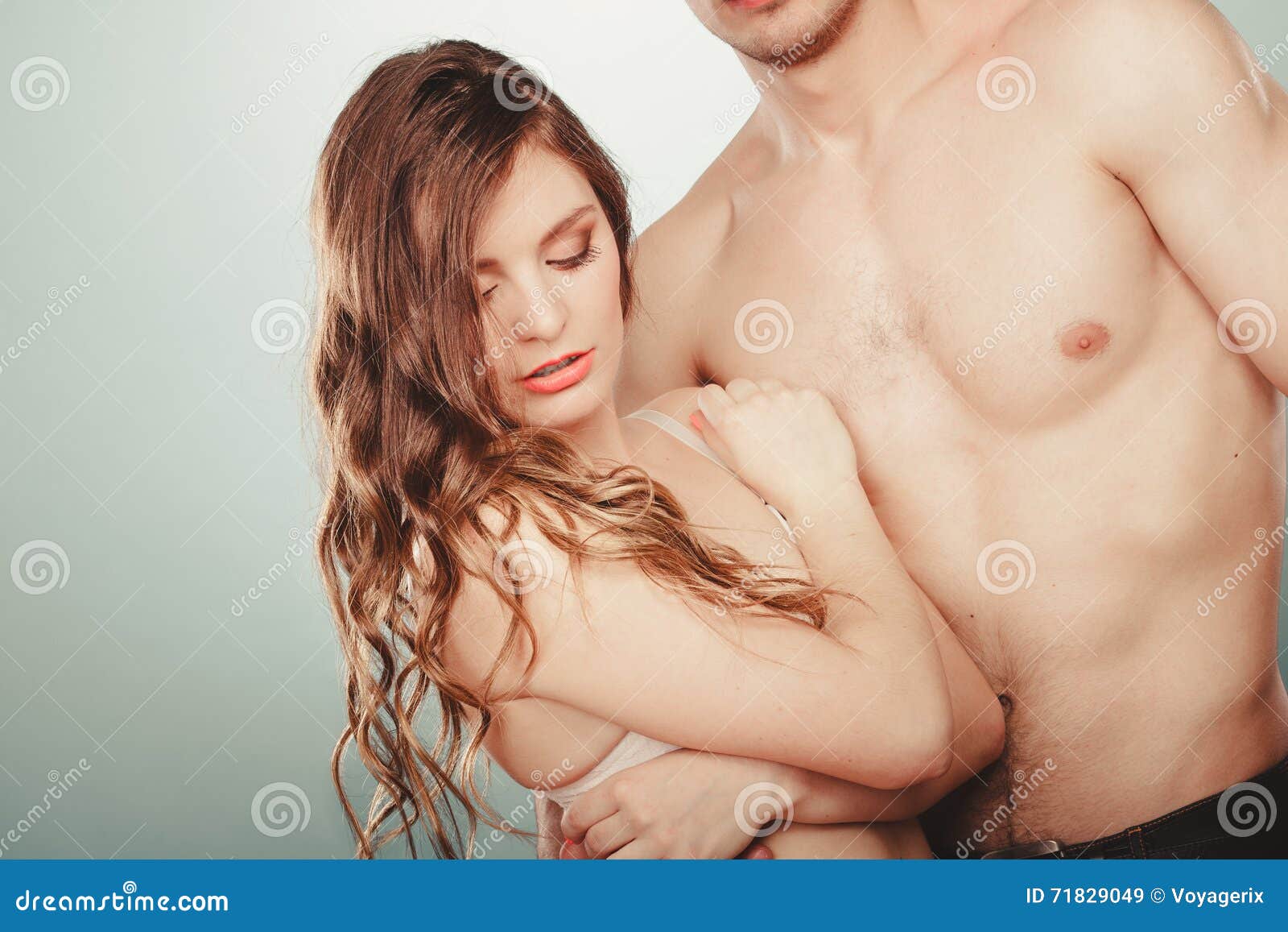 Femme et homme nues