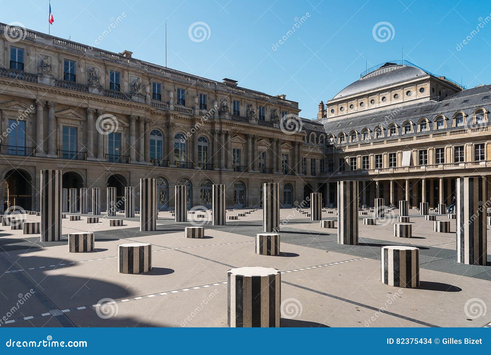 courtyard of the royal palace, columns of buren and roof of the