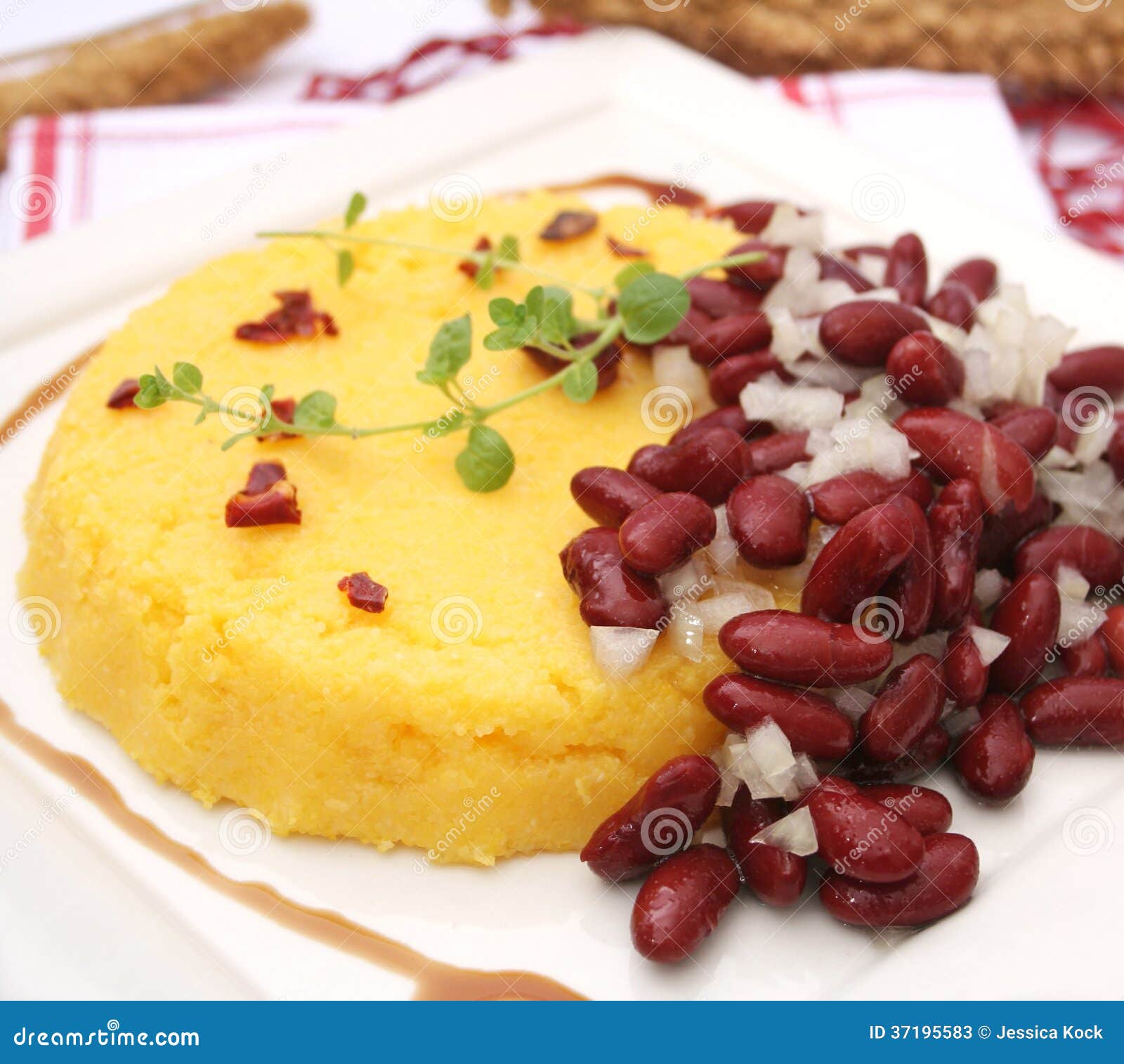 Couscous with Kidneybeans stock image. Image of vegan 37195583