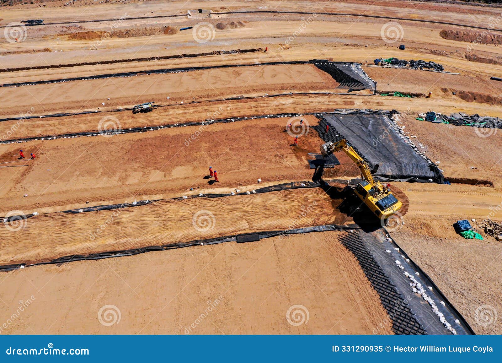 coverage of clay-type material on geosynthetics in mine fill