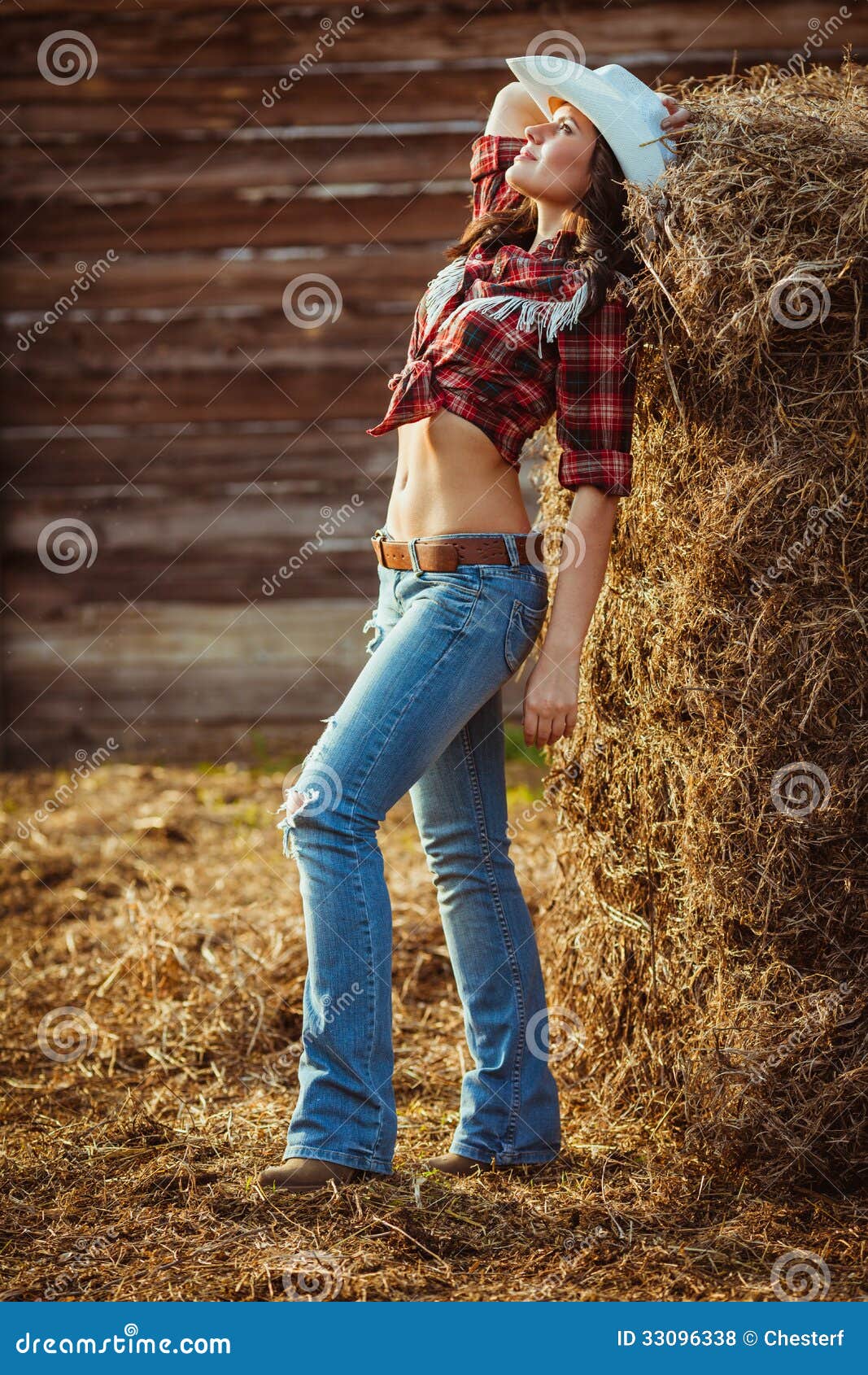 Cowgirl Model Posing on Farm Stock Photo - Image of farm, beauty: 33096338