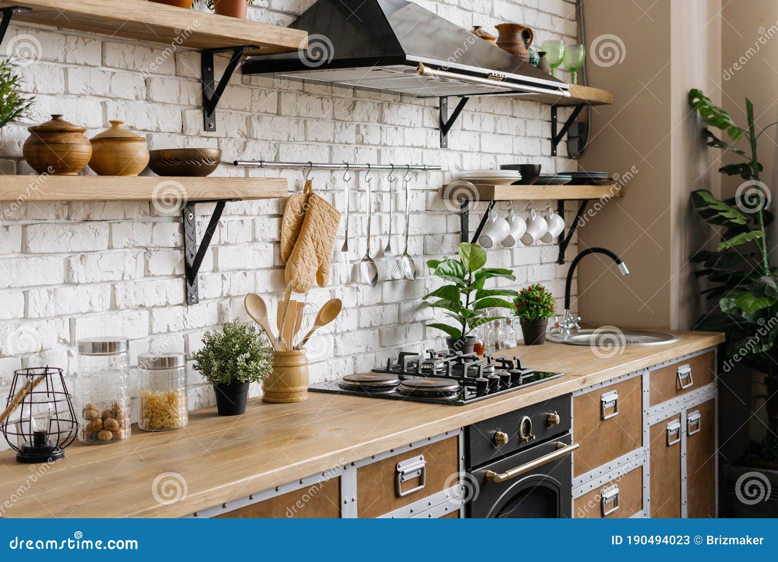Mobiliário e Utensílios de Cozinha