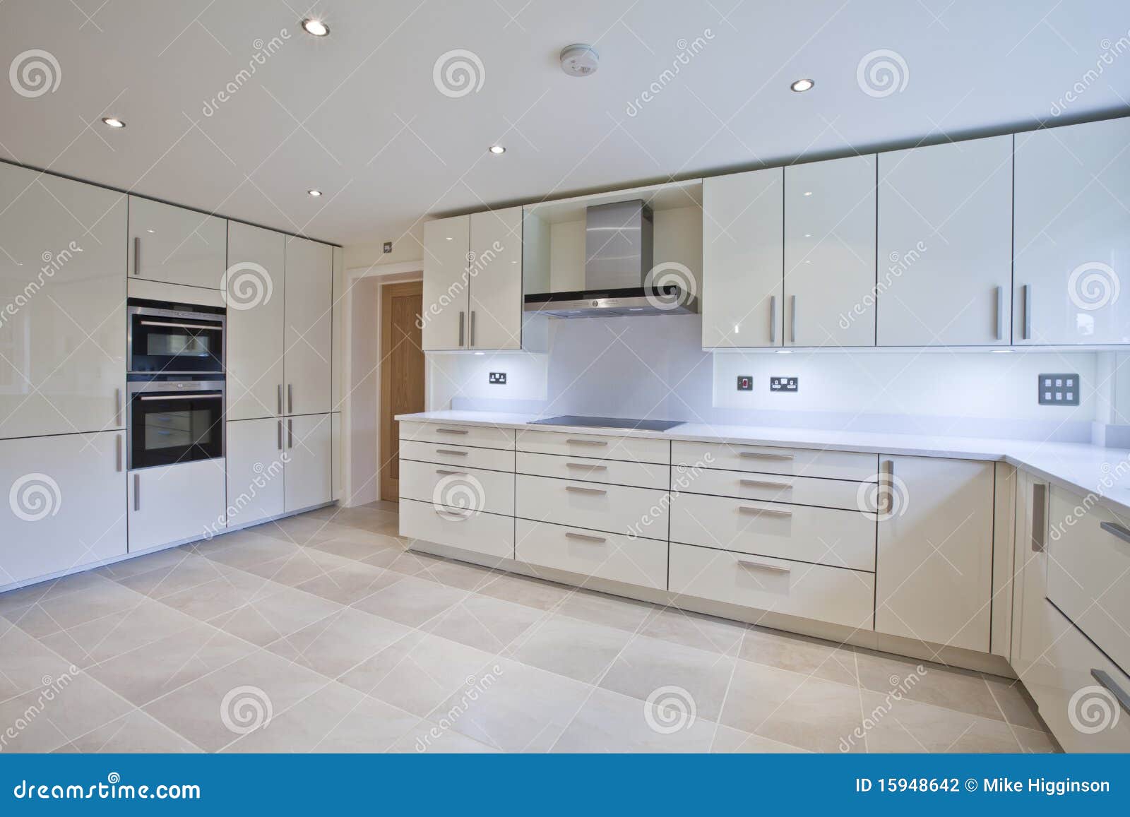 Cozinha Moderna Luxuosa Foto De Stock Imagem De Cozinha 15948642 Cozinha Moderna Luxuosa Foto De Stock Imagem De Cozinha 15948642