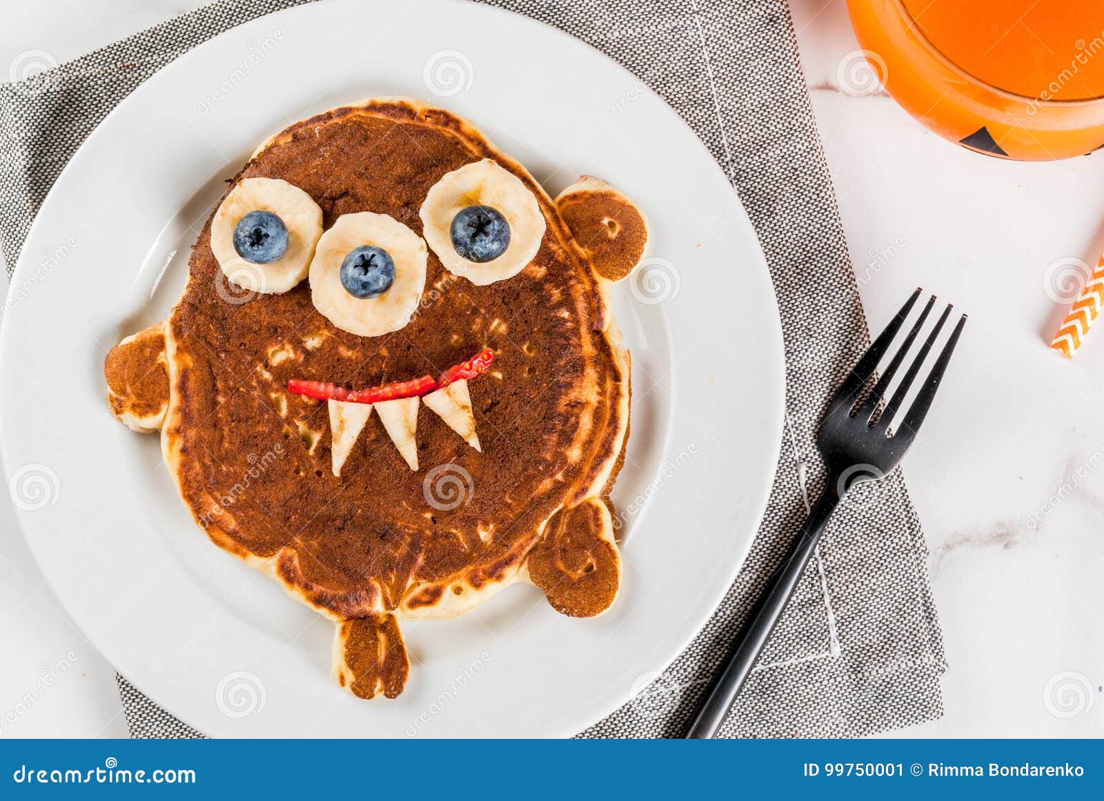 Crepes Droles Pour Halloween Image Stock Image Du Repas Vert 99750001