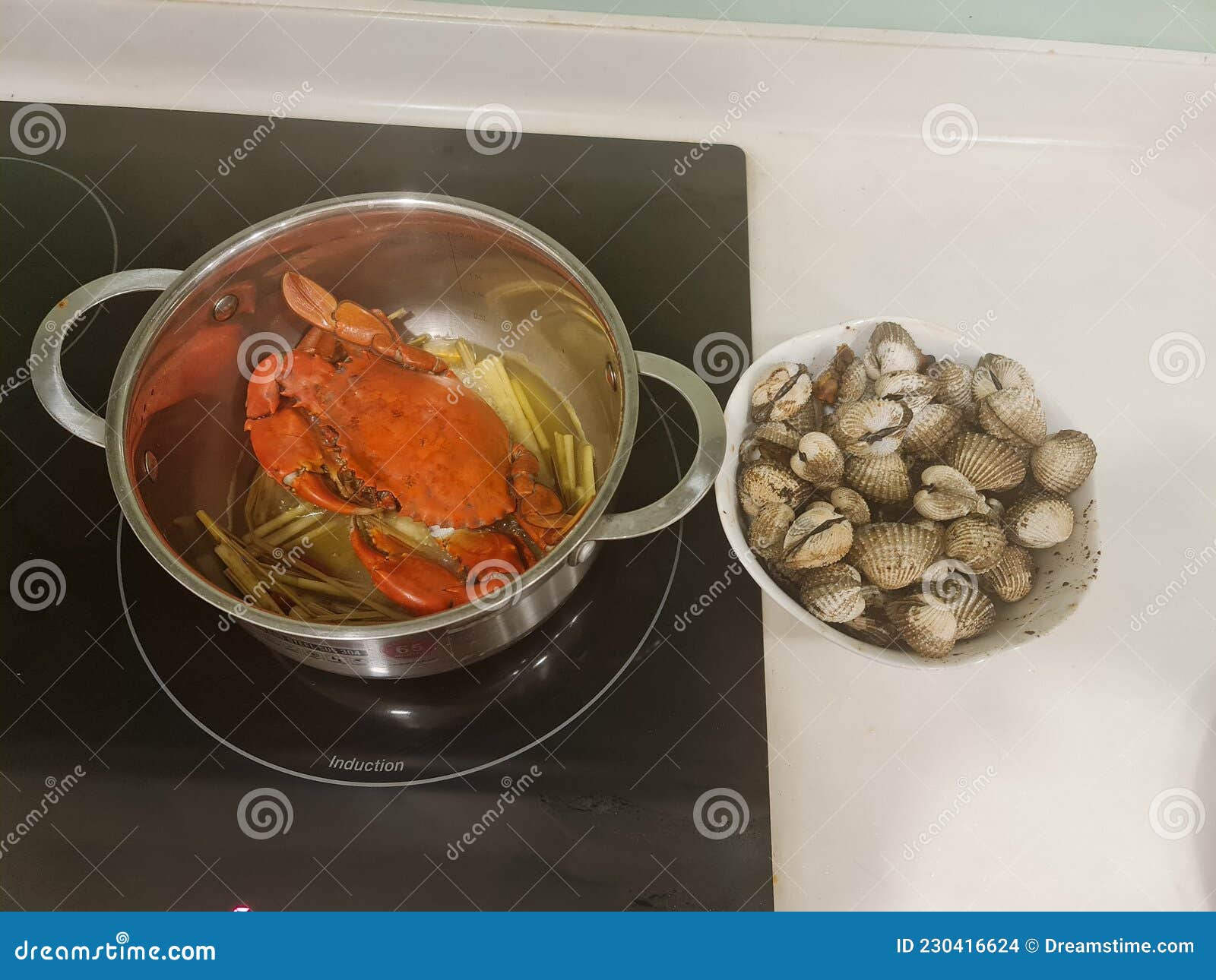 A Crab dinner stock photo. Image of dish, produce, snack 230416624