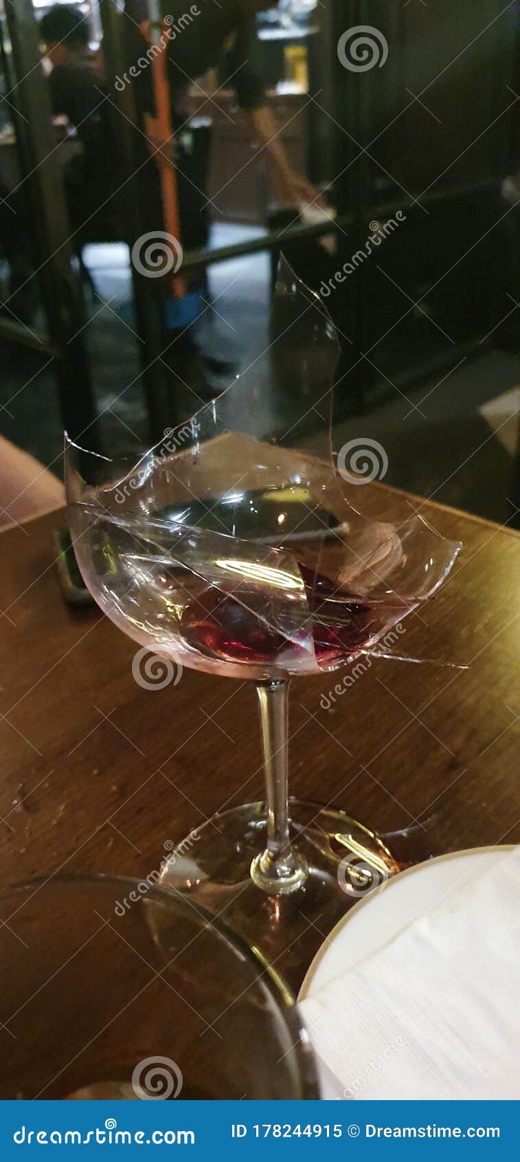 422 Cracked Wine Glass Photos Free & RoyaltyFree Stock Photos from