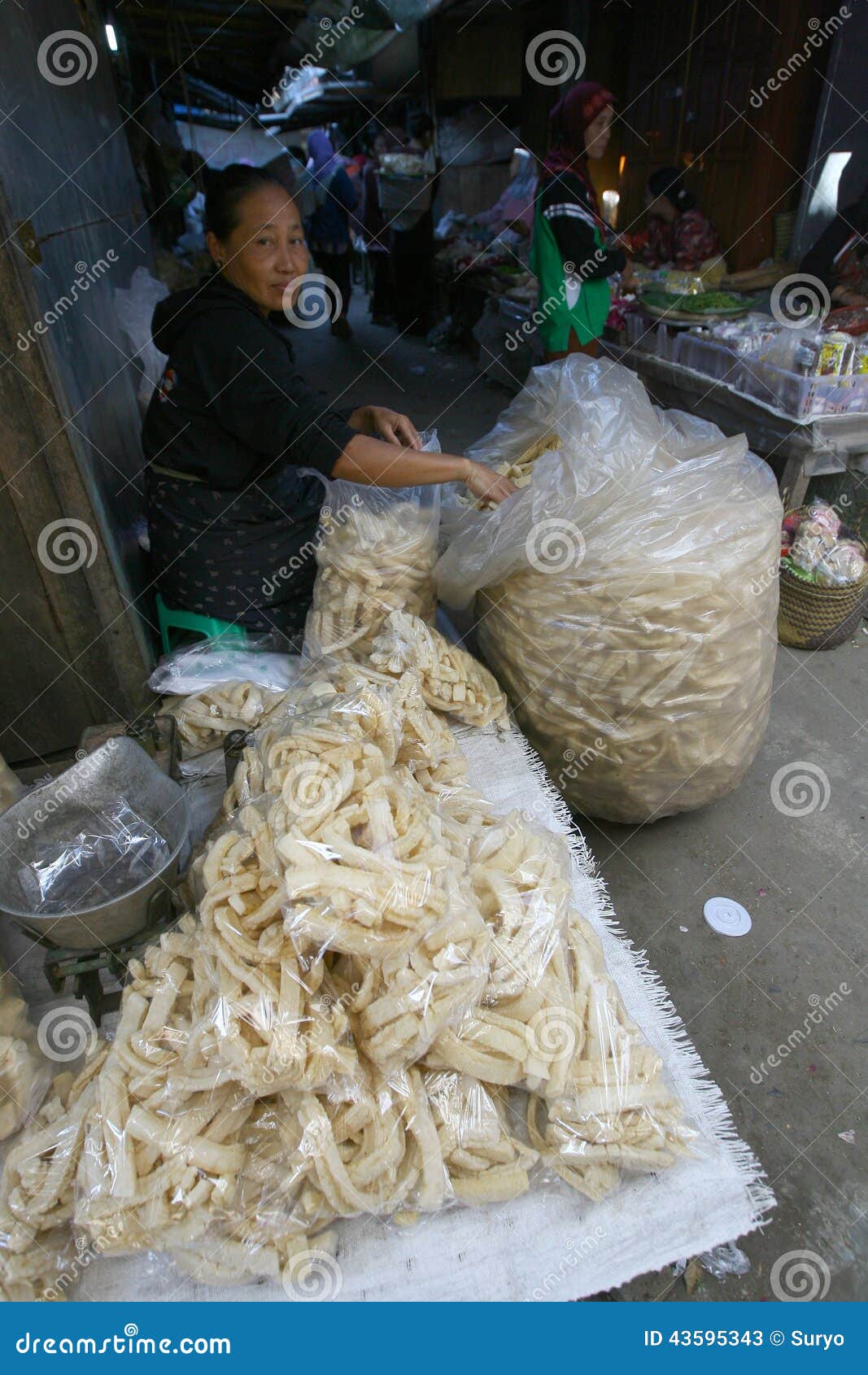 Crackers editorial stock photo. Image of business, central 43595343