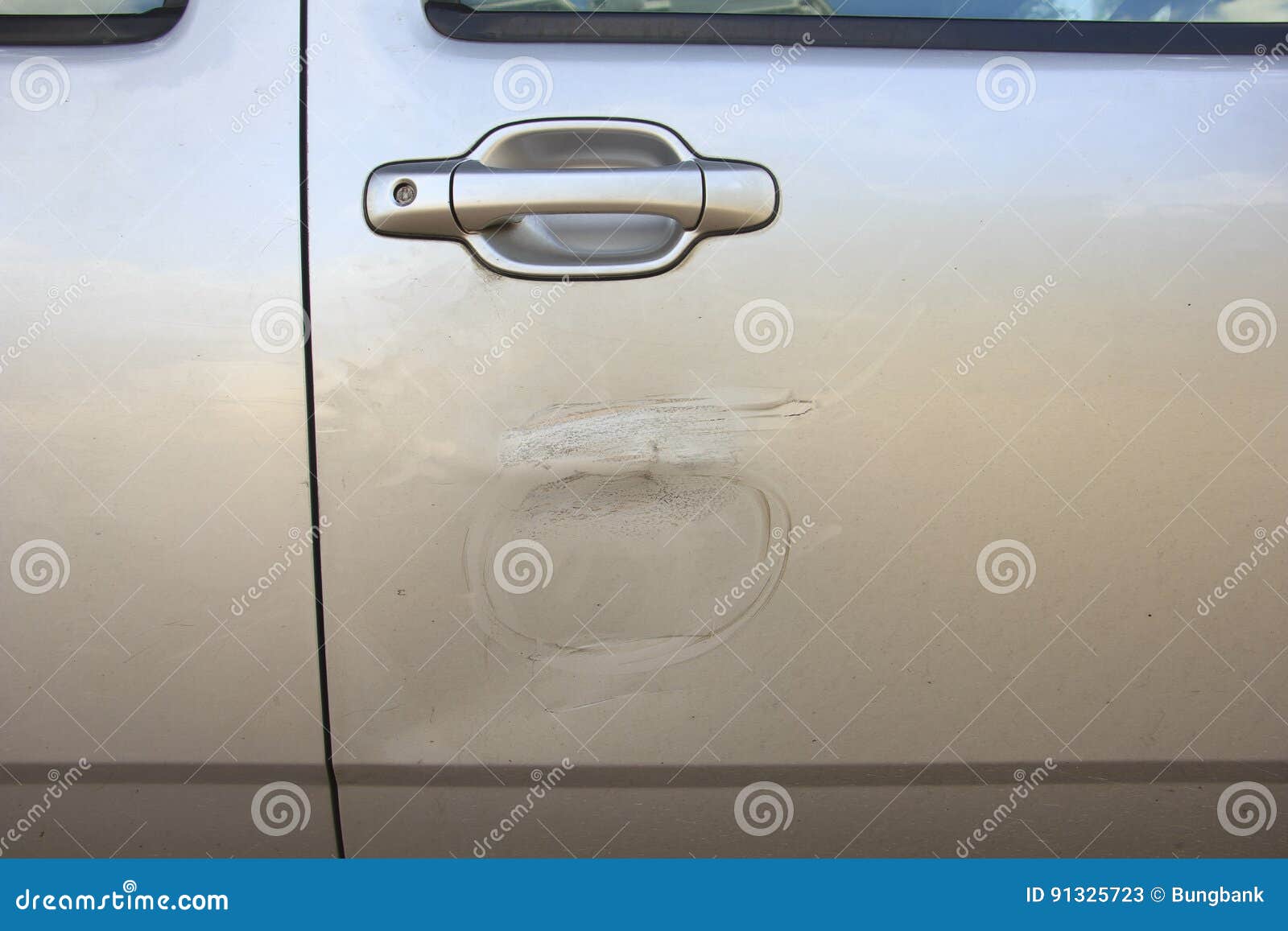 656 Car Door Handle Scratch lizenzfreie Fotos und Stockbilder