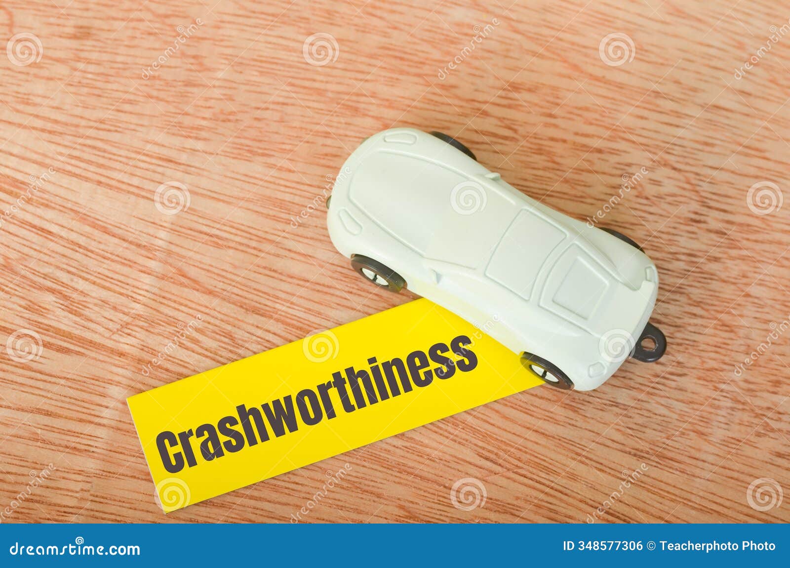 crashworthiness in modern cars: enhancing vehicle safety for occupants