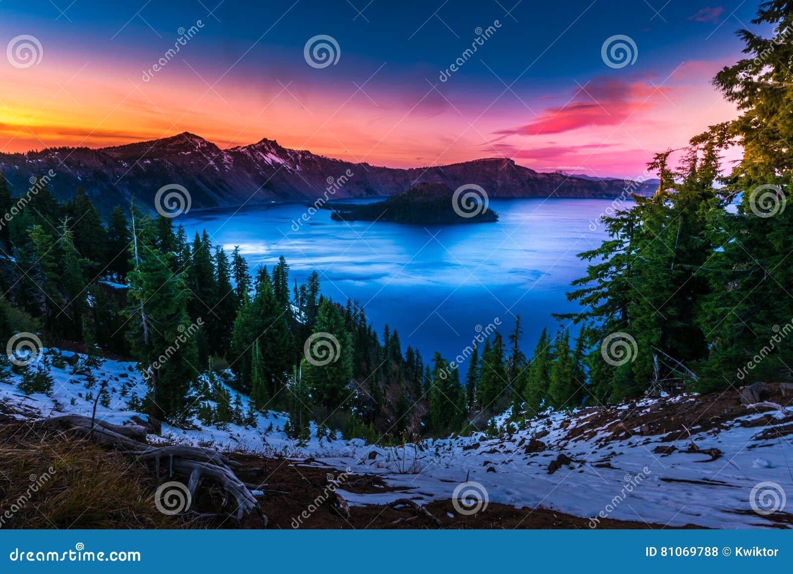 crater lake national park oregon