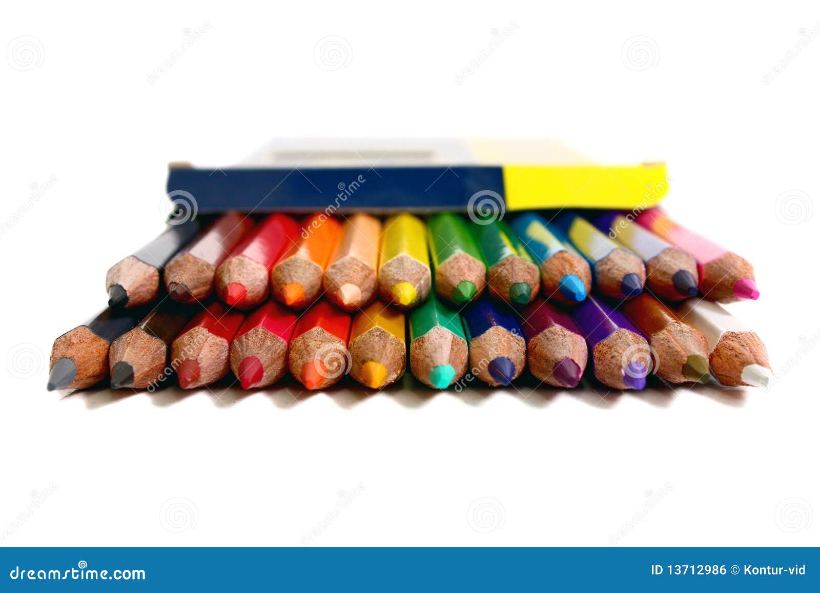 Crayons de couleurs photo stock. Image du école, conception 13712986