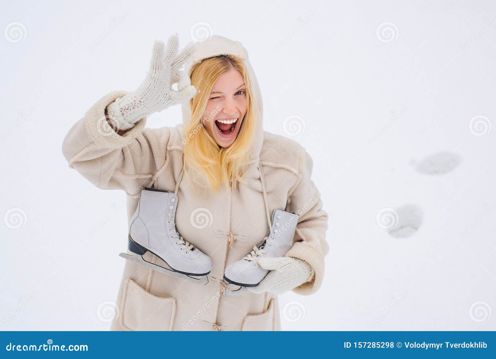 Crazy Comical Face Show OK. Love Winter. Funny Smiling Winter ...